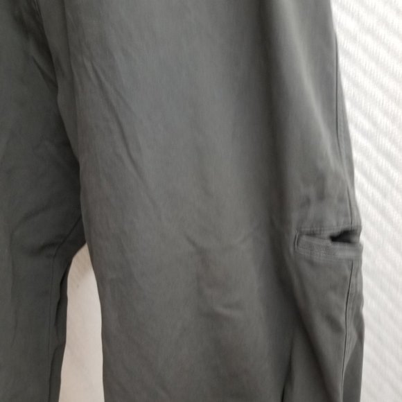 407 - Lot of 2 Cabela's 38W 32L Casuals Cargo Pants - Picture 6 of 14